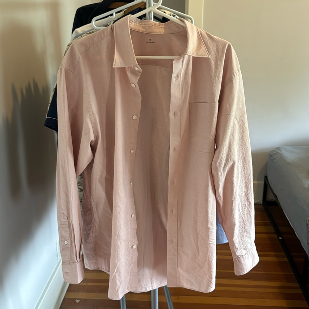 Muji Salmon Dress Shirt Men’s Medium